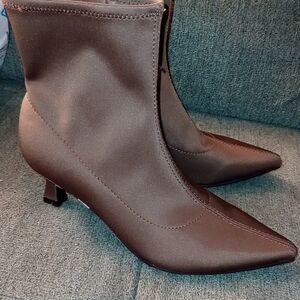 Unisa Brown Heeled Boots Elegant Leather Design
